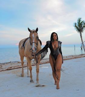 Ashanti feet photo thumbnail