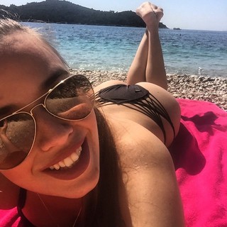 Ivana Knöll feet photo 3