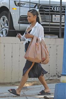 Christina Milian feet photo thumbnail