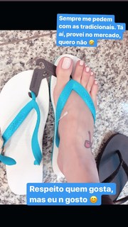 Jaqueline Mello feet photo thumbnail