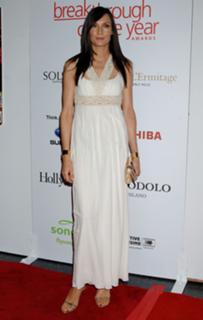 Famke Janssen feet photo thumbnail