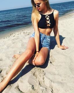 Diana Naborskaya feet photo thumbnail