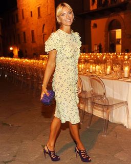 Federica Fontana feet photo thumbnail