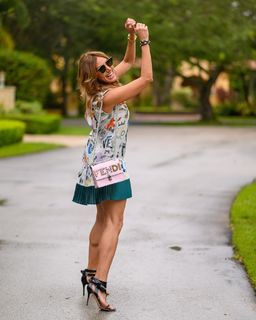 Lili Estefan feet photo thumbnail