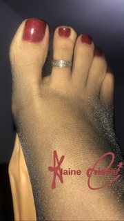 Alaine Crissiê feet photo thumbnail