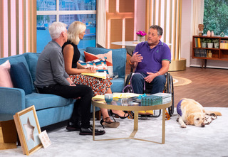 Holly Willoughby feet photo thumbnail