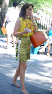 Leighton Meester feet photo thumbnail