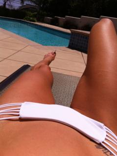 LeAnn Rimes feet photo thumbnail