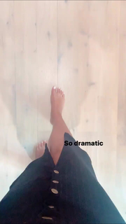 Shay Mitchell feet photo thumbnail