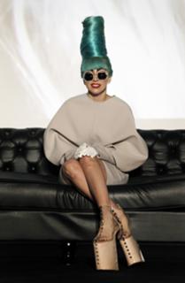 Lady Gaga feet photo thumbnail