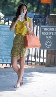 Leighton Meester feet photo thumbnail