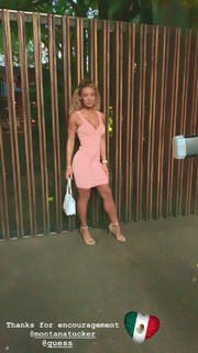 Jena Frumes feet photo thumbnail