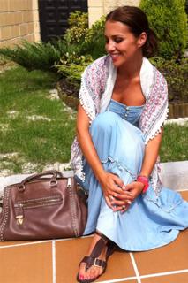 Paula Echevarría feet photo thumbnail