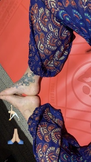 Fearne Cotton feet photo thumbnail