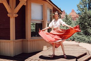 Brittani Taylor feet photo thumbnail