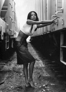 Adriana Lima feet photo thumbnail