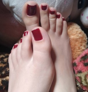 Isa Pes feet photo thumbnail
