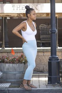 Christina Milian feet photo thumbnail