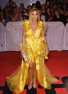 Jennifer Lopez feet photo thumbnail