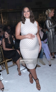 Ashley Graham feet photo thumbnail