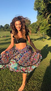 Juliana Paes feet photo thumbnail