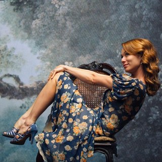 Mariana Ximenes feet photo thumbnail