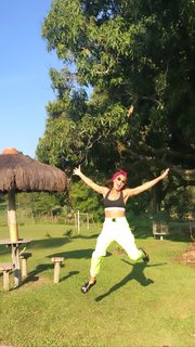 Juliana Paes feet photo thumbnail