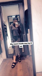Alia Shelesh feet photo thumbnail