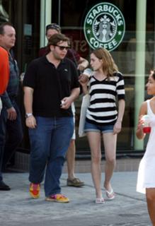 Emma Watson feet photo thumbnail