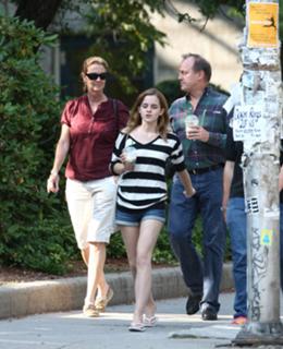Emma Watson feet photo thumbnail