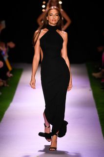 Irina Shayk feet photo thumbnail