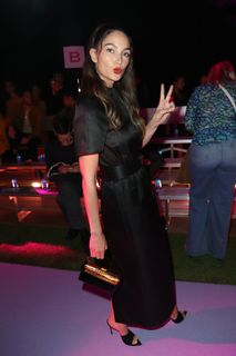 Lily Aldridge feet photo thumbnail