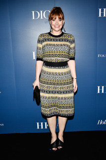 Bryce Dallas Howard feet photo thumbnail