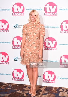 Holly Willoughby feet photo thumbnail