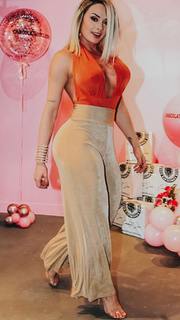 Juliana Salimeni feet photo thumbnail
