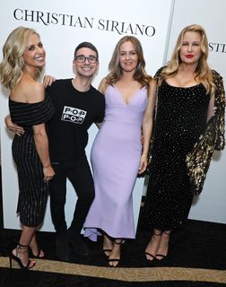 Sarah Michelle Gellar feet photo thumbnail