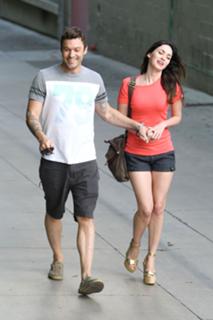 Megan Fox feet photo thumbnail
