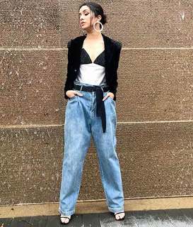 Shraddha Kapoor feet photo thumbnail