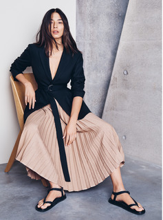 Jessica Gomes feet photo thumbnail