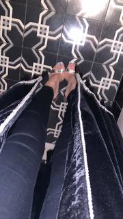 Xenia Tchoumitcheva feet photo thumbnail