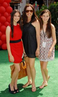 Mimi Rogers feet photo 2