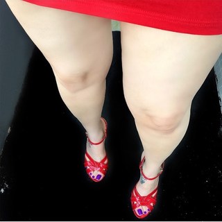 Jaqueline Mello feet photo thumbnail