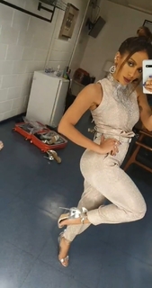 Anitta feet photo thumbnail