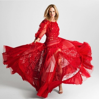 Heather Graham feet photo thumbnail