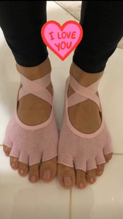 Franciely Freduzeski feet photo thumbnail