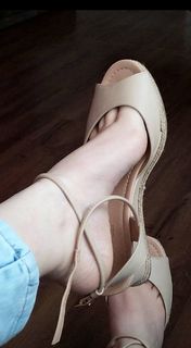 Isa Pes feet photo thumbnail