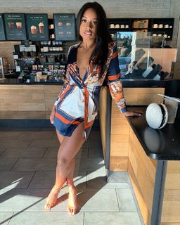 Qimmah Russo feet photo thumbnail