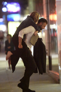 Jennifer Lawrence feet photo thumbnail