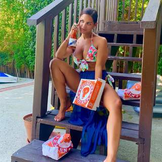 Rocsi Diaz feet photo thumbnail