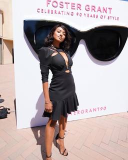 Kat Graham feet photo thumbnail